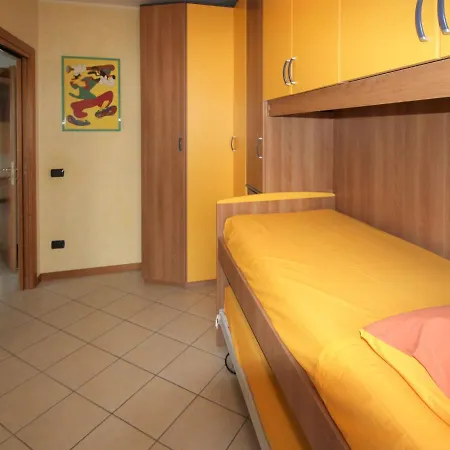 Locazione Turistica Lario *